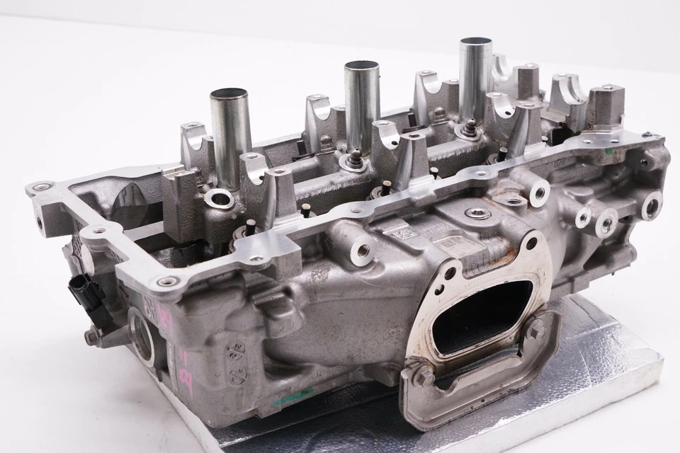 2014-2017 Jeep Cherokee 3.2L V6 Engine Motor Right Passenger Cylinder Head OEM - Image 3 of 4