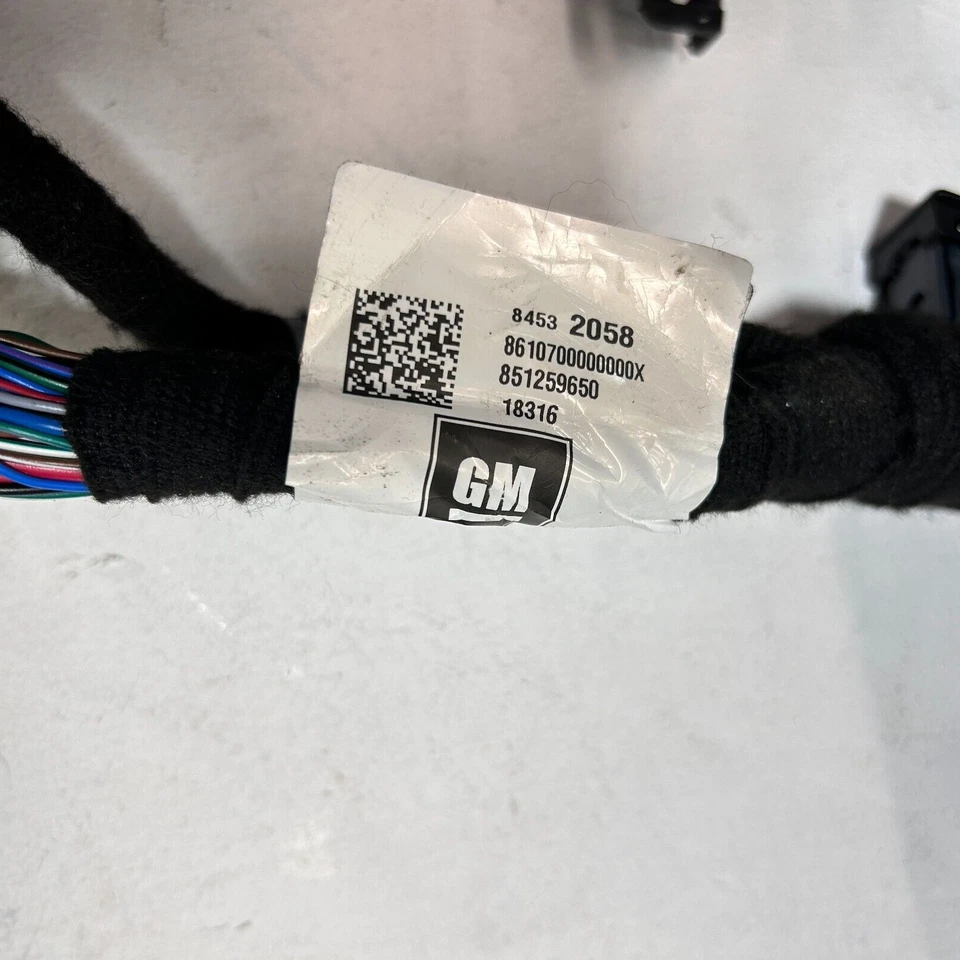Arnés de cables para panel de instrumentos de tablero con caja de fusibles GMC Terrain 2019 OEM Foto 4 de 4