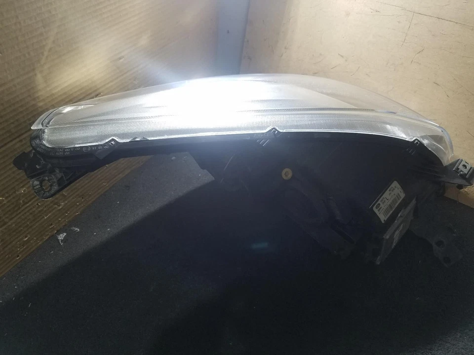 FORD KUGA LEFT HEADLAMP TF, XENON, TITANIUM, 11/12-09/16 - image 3 of 4