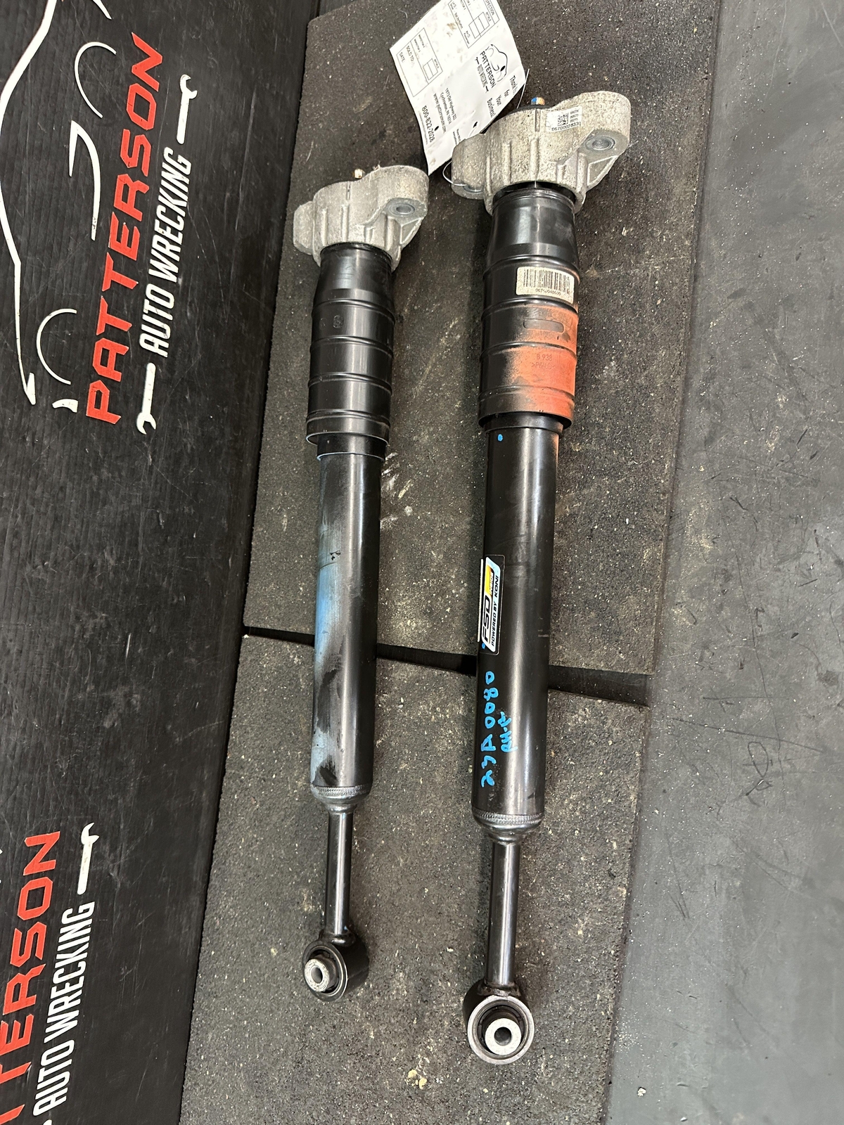 14-17 MASERATI GHIBLI REAR LEFT & RIGHT SUSPENSION STRUT SHOCK ABSORBERS