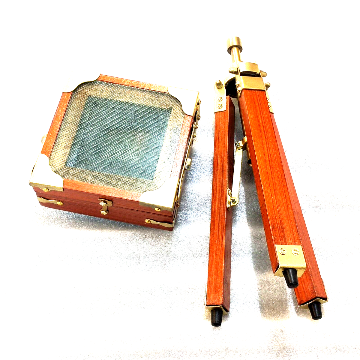 アンティーク雑貨 Cameraman Antique Vintage Look Wooden Film Camera With Wooden Tripod