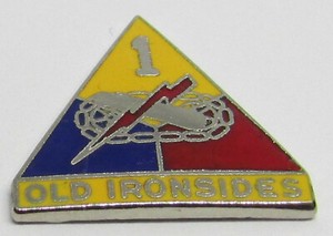 Vintage US Army 1st Armored Division LIGHTER EMBLEM Old Ironsides RARE  sp