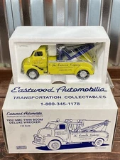FIRST GEAR 1952 GMC C.O.E. Twin Boom Wrecker Eastwood Company - 1992 Die-cast