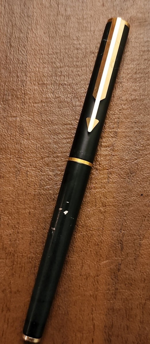 Vintage Parker Arrow Black With Gold Trim Fountain Pen | eBay