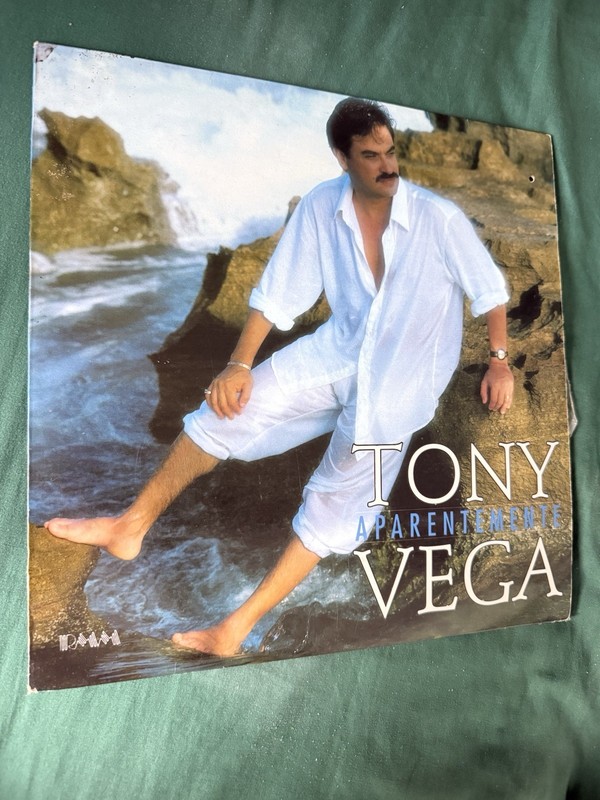 TONY VEGA “APARENTEMENTE “ RMM RECORDS/VG+EX VINYL/VEN PRESS/LEA !