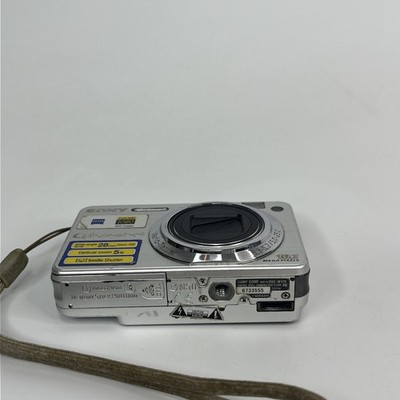 Sony Cybershot DSC-W170 10.1 MP Digital Camera Silver - AS IS READ