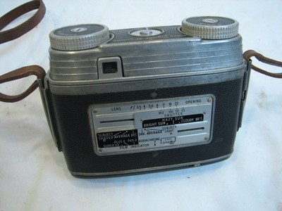 Kodak Signet 35 Film Camera with Case Ektar Lens Synchro 300