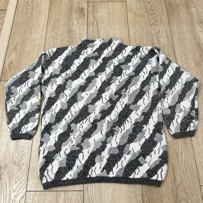 Mexx Women's Size L Chunky Knit Sweater Gray Diagonal Stripes Long Sleeve