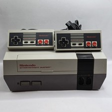 Nintendo NES-001 Set Console 2 Controllers