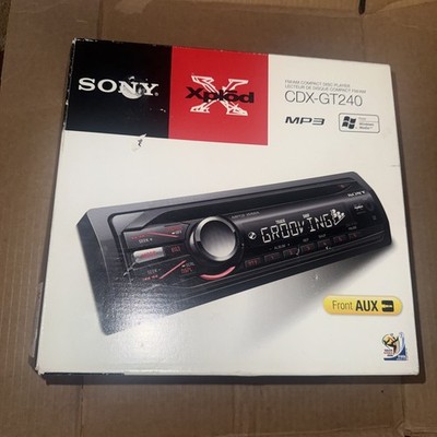 Sony CDX-GT240CD Player/MP3 Fm/Am dash receiver 