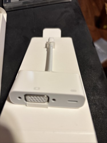 Apple Lightning to VGA Adapter MD825ZM/A - 第 4/6 張圖片