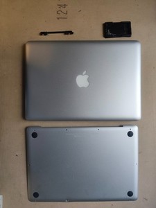 Apple MacBook Pro A1278 Ersatzteilspender! Ohne Touchpad Akku HDD Netzteil! 4GB