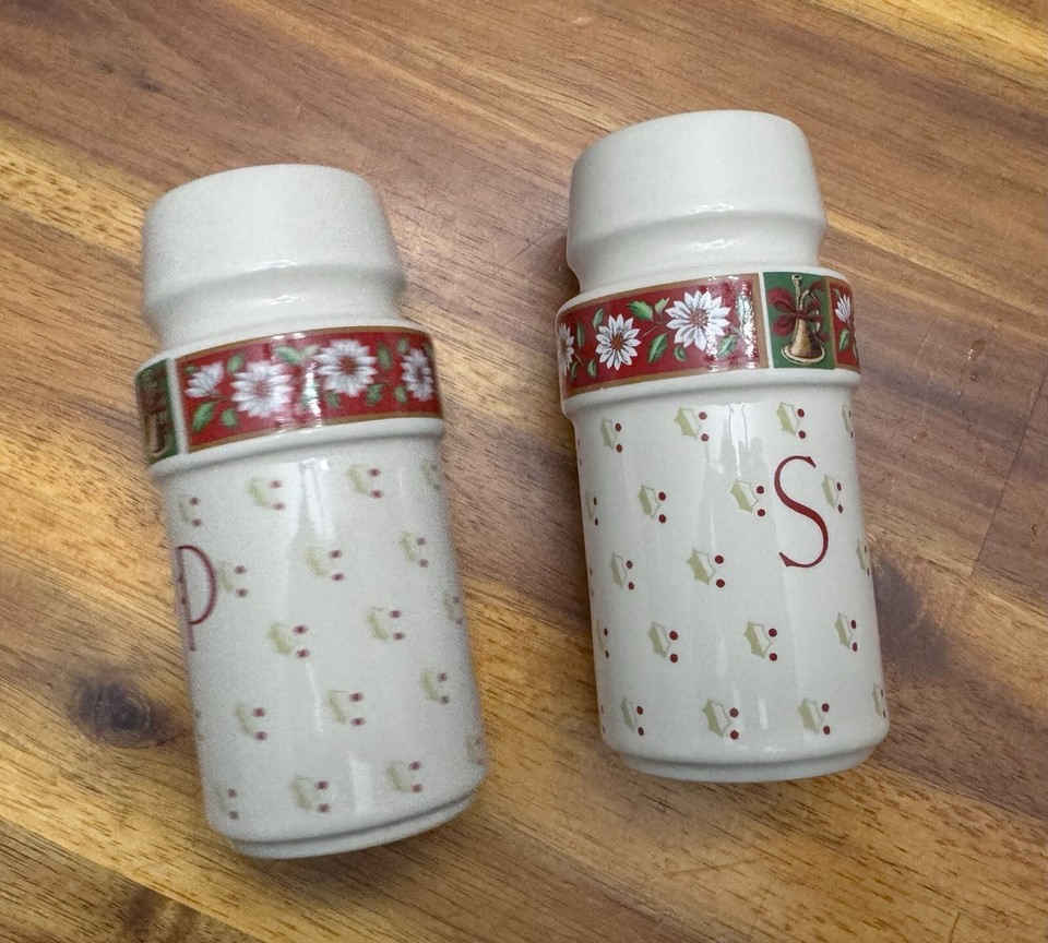 44pcs Classic Traditions 'Charlton Hall by Cobe' Christmas China Set