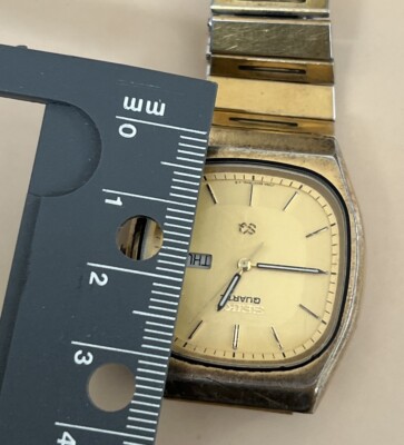 Vintage SEIKO SQ 8223 Day Date Gold-Plated TV screen Men's Watch