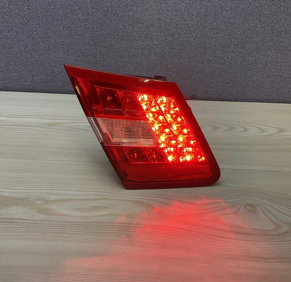 ⭐️2010-2013 Mercedes Benz E350 E550 внутренний задний фонарь со стороны водителя. A2128200764 - Изображение 2 из 4