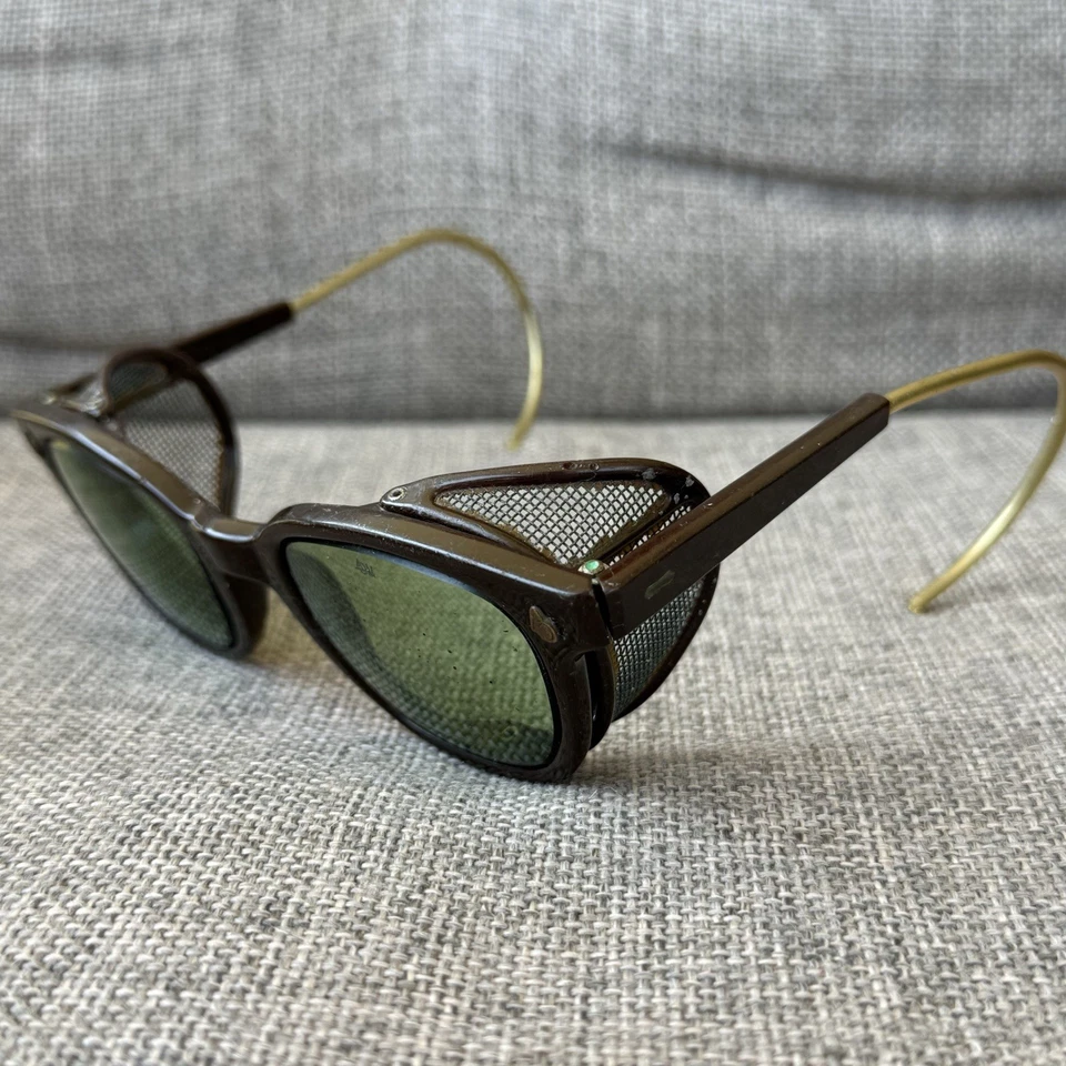 American Optical 6 3/4 Glasses Brown Horn Rim Side Shield Cable Temples VTG 50’s - Image 3 of 4