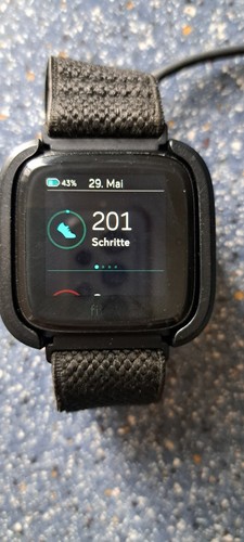 Fitbit Versa - Bild 6 von 12