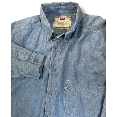 Vtg Levis Mens Light Wash Denim Chambray Long Sleeve Button Down Shirt Size M