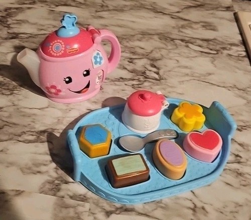 Mattel Fisher Price Lights & Sounds Laugh & Learn Toys Sweet Manners Tea Pot Set - 第 1/1 張圖片
