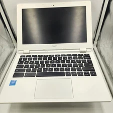 Acer CB3-111-C670 11.6" Chromebook w/ power cords *pre-owned