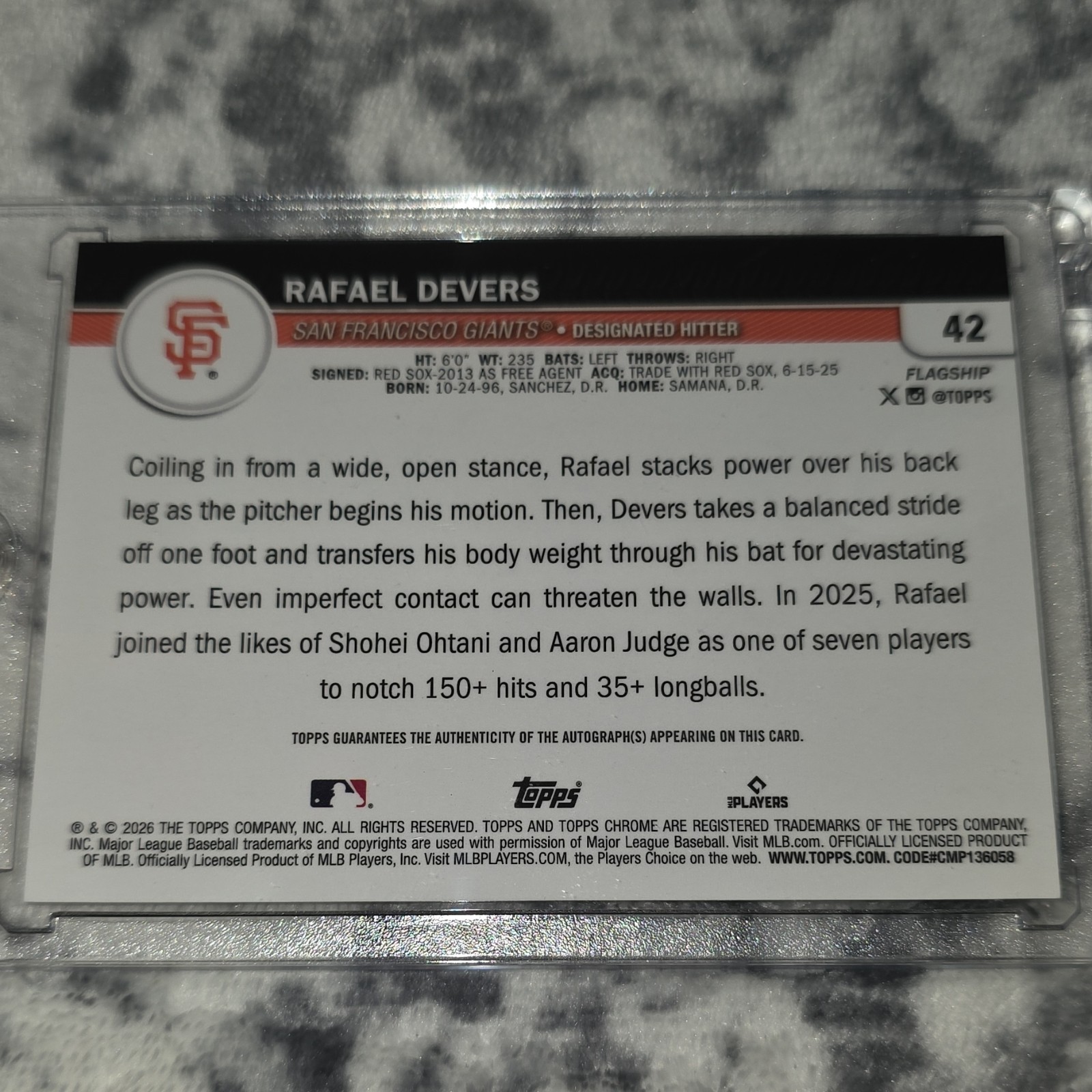 2026 Topps Chrome Gold Auto #42 Rafael Devers Giants Baseball Card 18/25 view 3