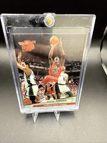 1992-93 Fleer Ultra - Michael Jordan #27