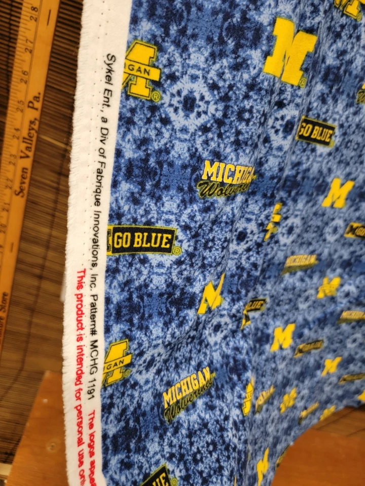 De Colección Franela Universidad de Michigan Wolverines Tela Azul Estampado Tie Dye Look Foto 3 de 4