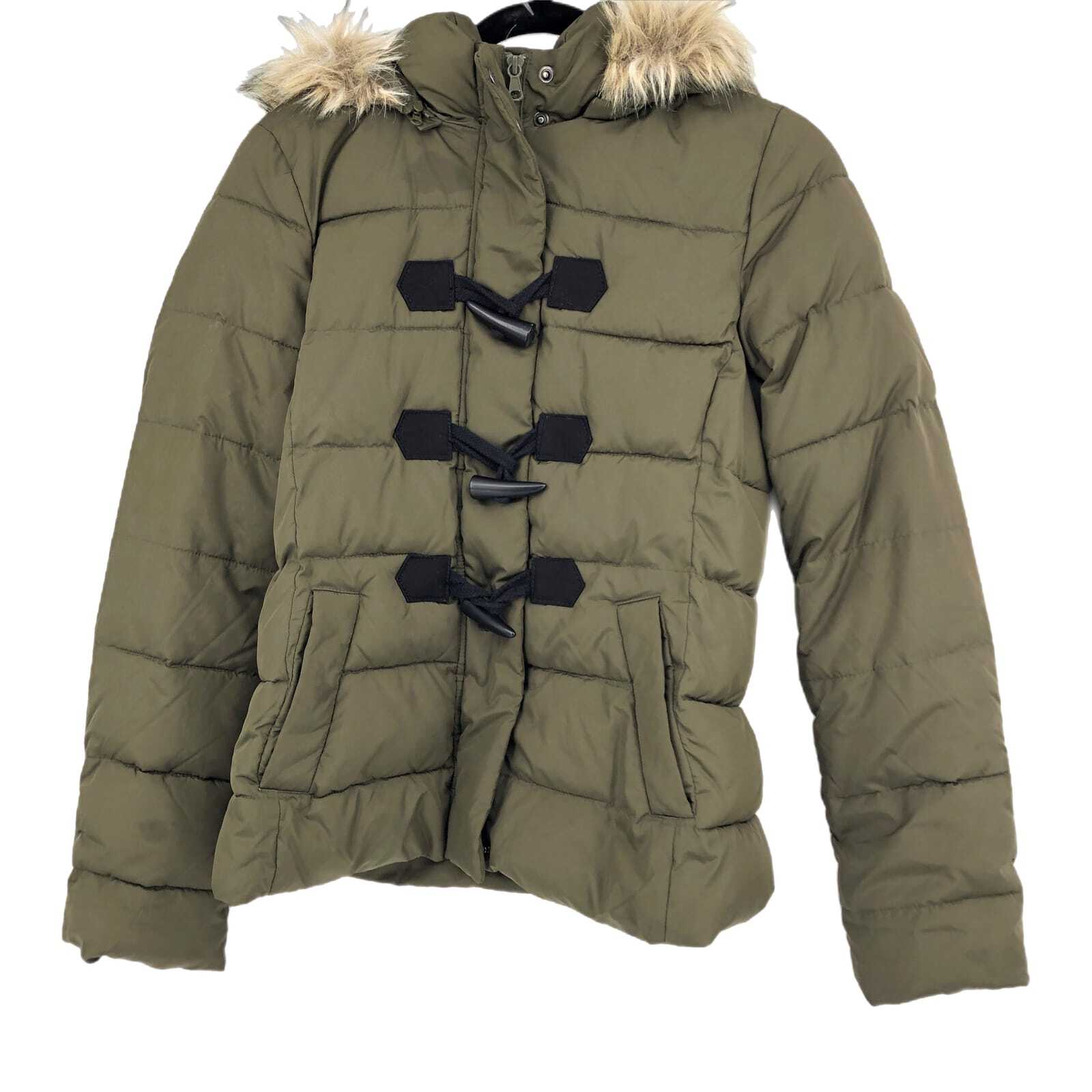 GAP Green Polyester Puffer Jacket | Perfect for A… - image 1