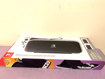 Nintendo Switch Carrying Case & Screen Protector Black/White Color