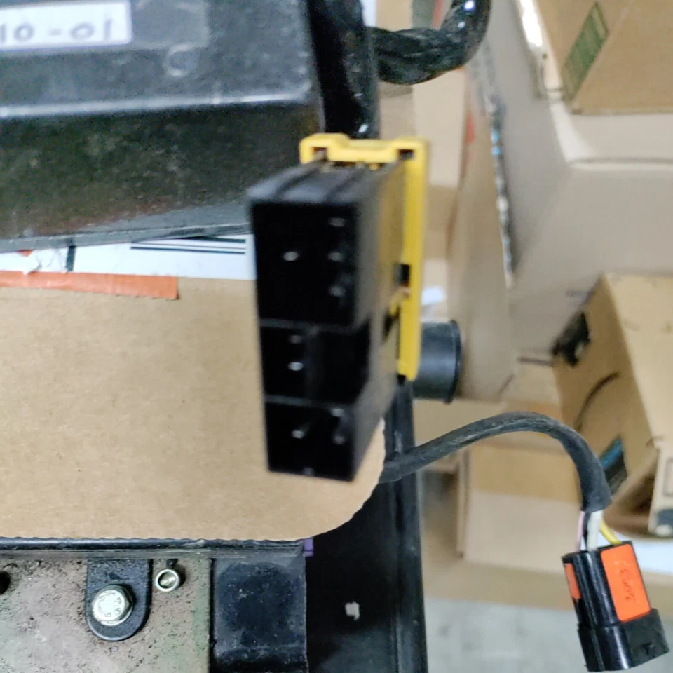 94 Bentley Turbo R wash/wipe  ECU UD73423 - Image 2 of 2