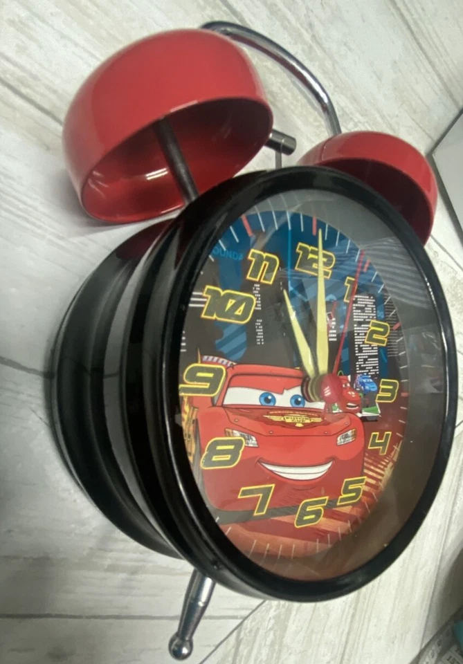 Disney Cars Mcqueen Alarm Desk Clock 3.75" Home or Office Decor child clock - Image 3 of 4
