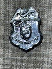 Vintage 1950's Captain Kangaroo Matal Badge Pin