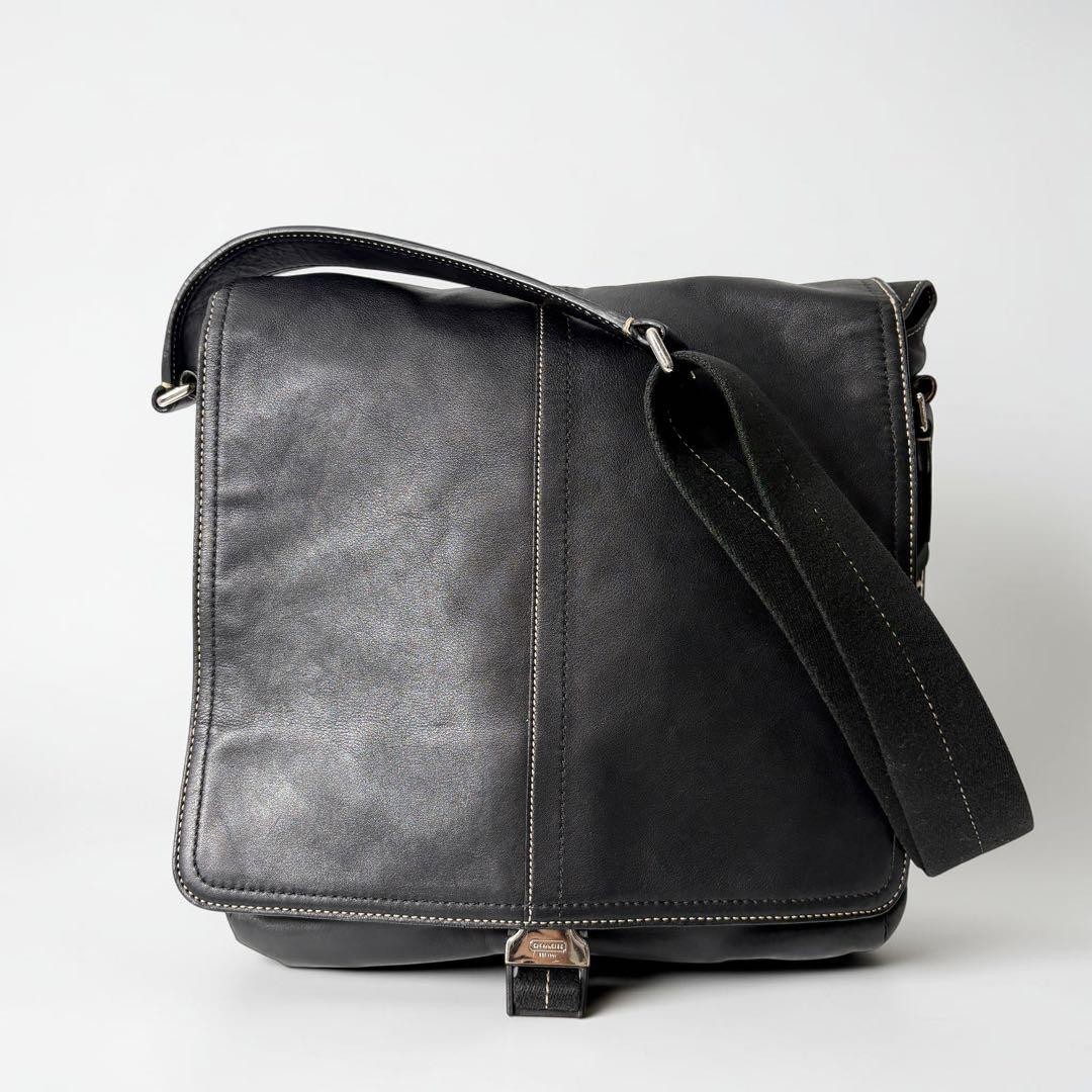 Coach Women's Shoulder Bag Handbag Purse Black Leather Solid Used Bag