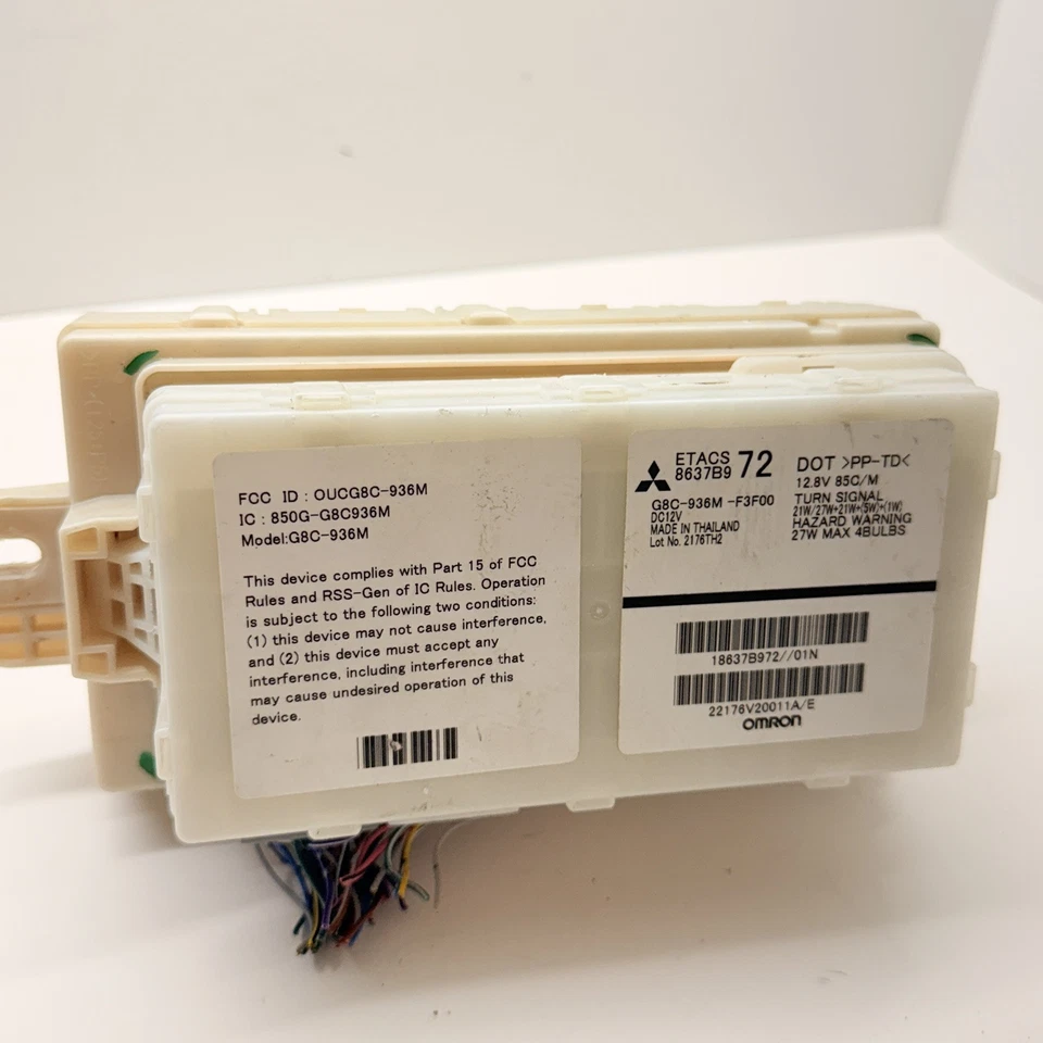 Módulo de control de carrocería de caja de fusibles Mitsubishi Mirage 2017 BCU BCM 8637B972 OEM Foto 4 de 4