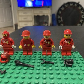 LEGO 8168 Ferrari Minifigure Lot of 5 Pit Crew and Drivers Tools Wrench Lot 4