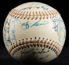 THE NEW YORK METS - AUTOGRAPHED SIGNED BASEBALL CIRCA 1974 WITH CO-SIGNERS