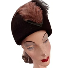 VTG 50s Gwenn Pennington Feather Plume Tilt Hat Old Hollywood Femme Fatale Noir