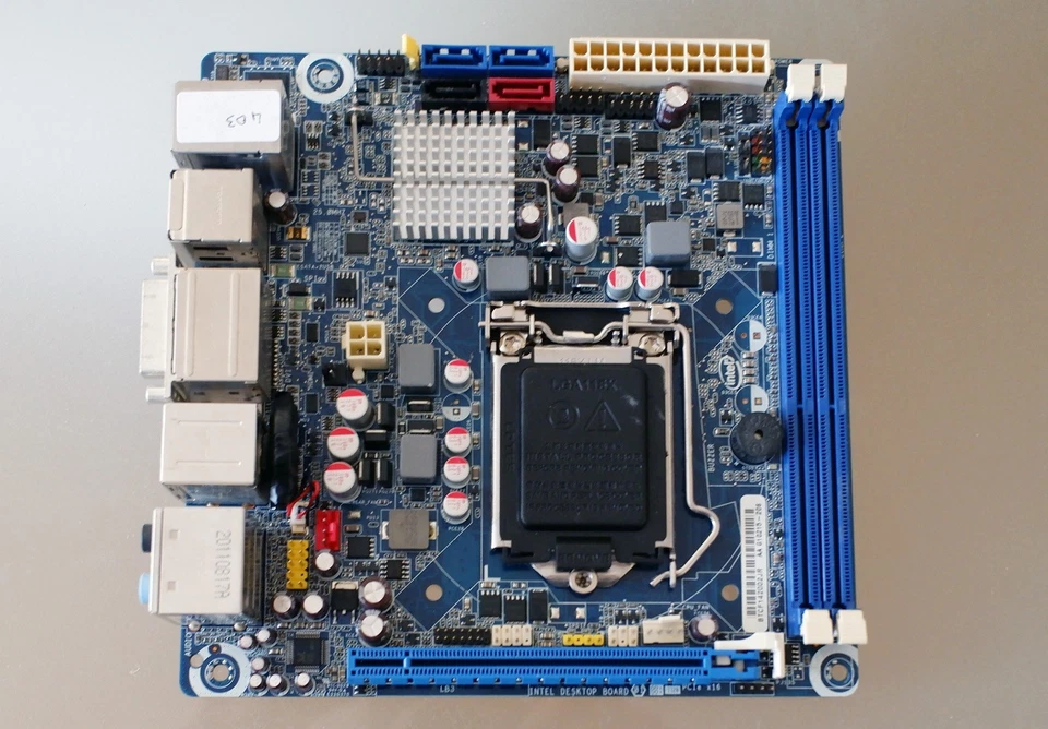 Intel Mini-ITX Mainboard DH67CF * Sockel LGA 1155 * Intel H67 - Bild 2 von 4