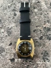 Timex Vintage Automatic Calendar Wristwatch Gold