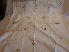 Vintage Brode Main Rose bestickt 32 x 32" Tischdecke & 4 passende Servietten