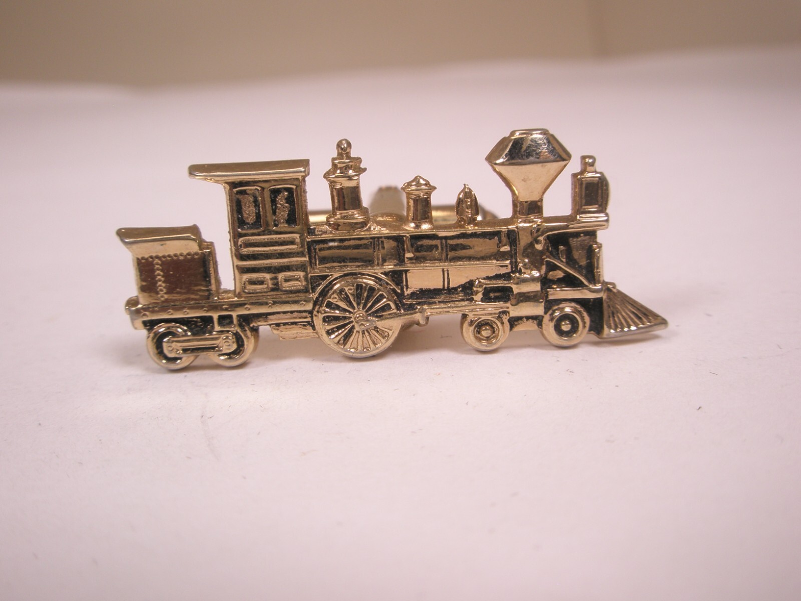 Coal Fired Steam Train Engine SINGLE Vintage Cuff… - image 1