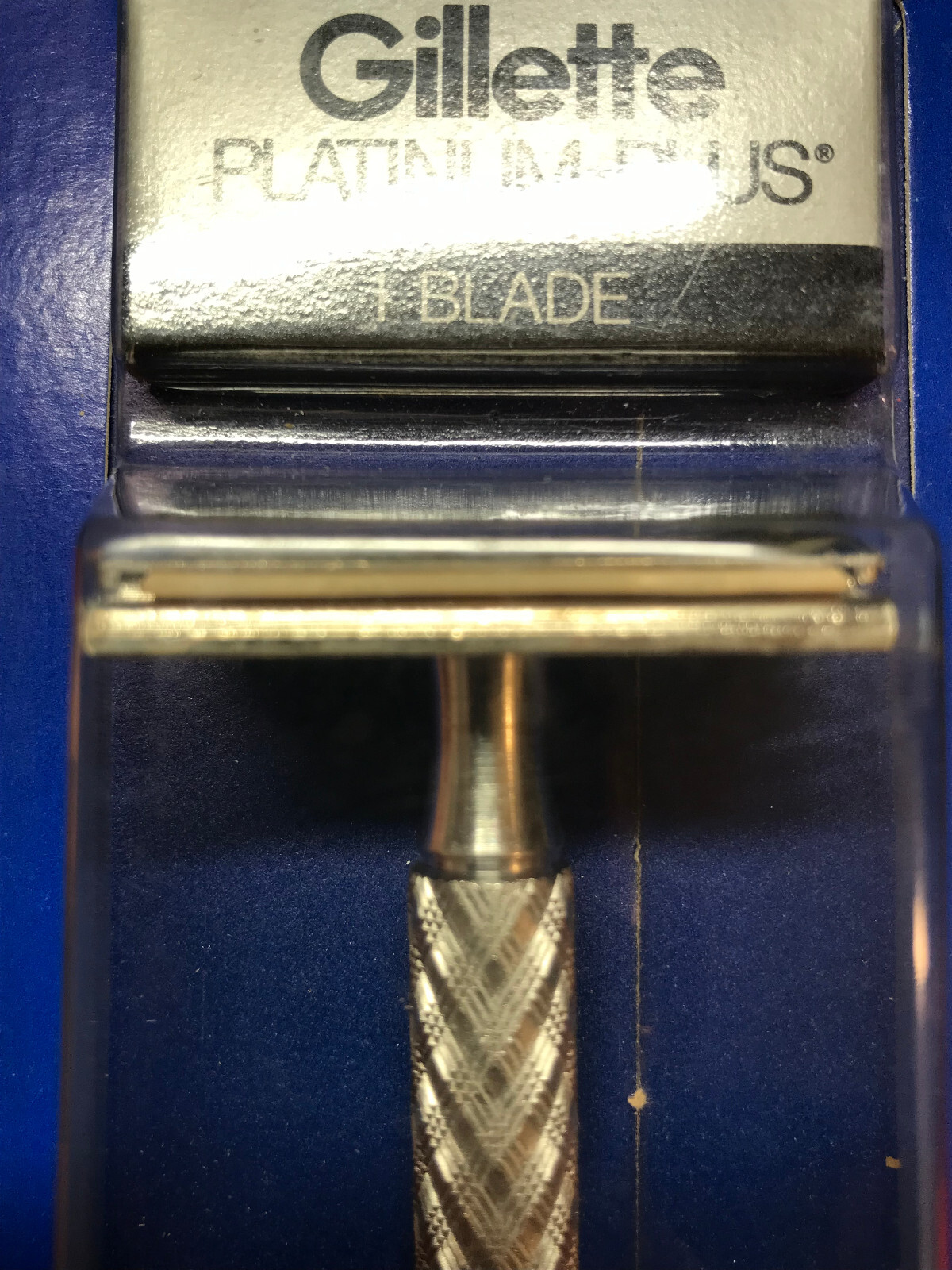 NIB Gillette Aluminum Handle Tech DE Safety Razor - New!!