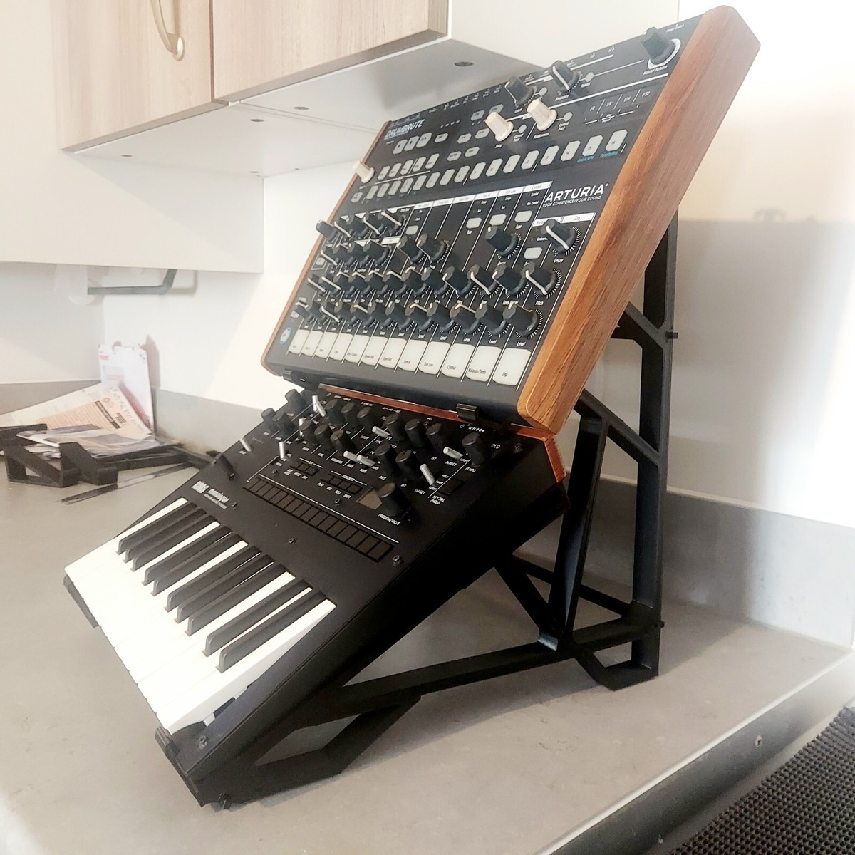 KOSMO DOUBLE STAND - Synth, Drum Machine, Laptop & Tablet Double Table – Attack Magazine