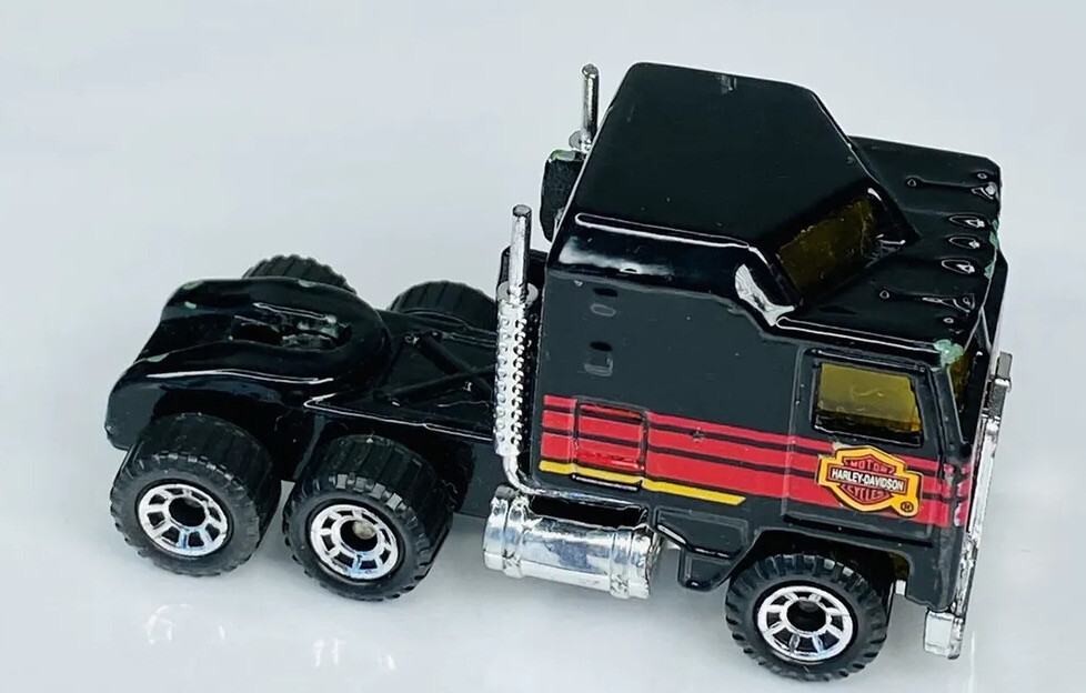 MATCHBOX 1981 Harley Davidson Road Riders Tractor Trailer