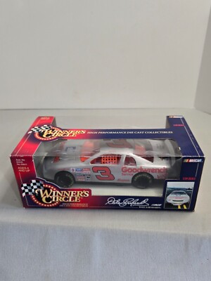 Winners Circle NASCAR Dale Earnhardt 1/24 Die Cast Car