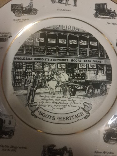 Boots Museum Heritage Collection Plate 27.5 cm 1995 First Edition Plate Number 2 - Picture 2 of 5