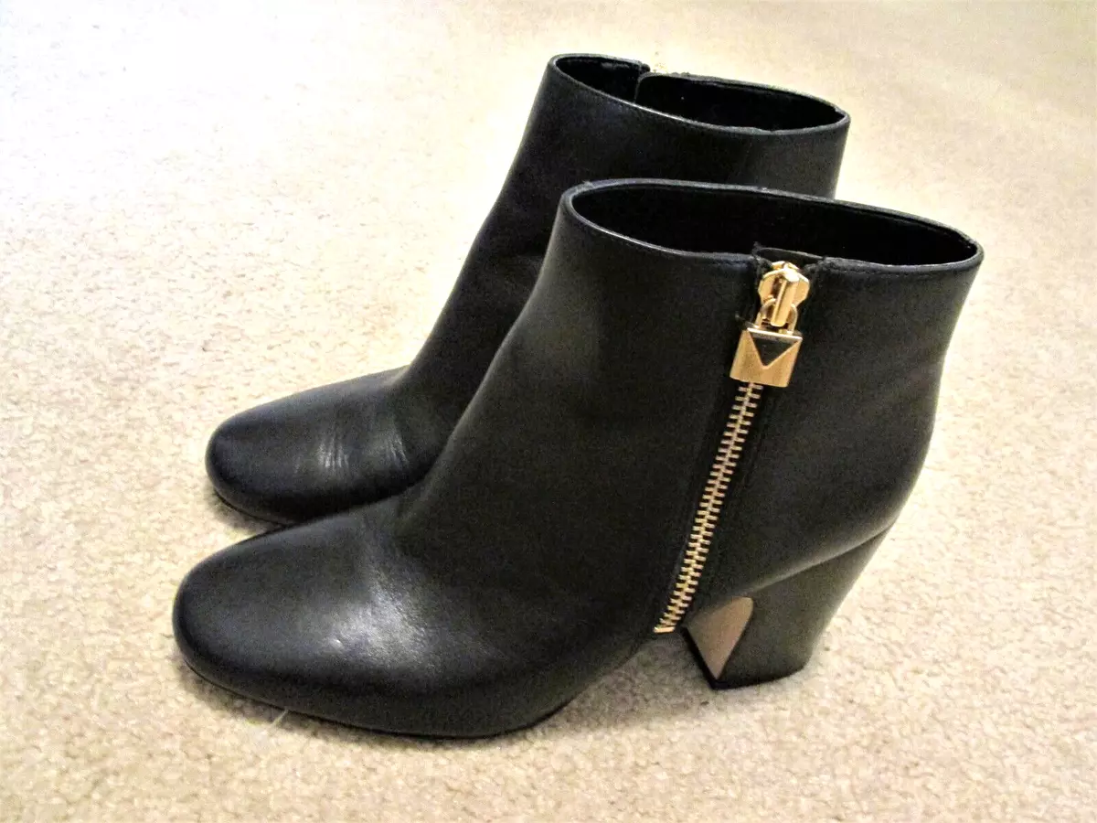 Women s Michael Kors Sheila 8.5 M Blk Leather Ankle Bootie Gold Zipper