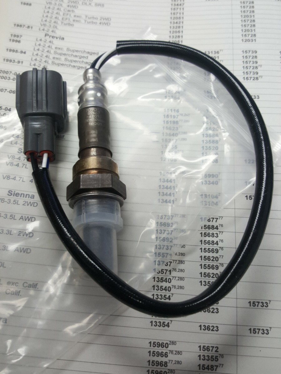 Toyota RAV4 Genuine OEM Air Fuel Ratio Sensor LH 01-03 2.0L 1AZ-FE
