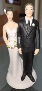 Love Pinch Porcelain Wedding Cake Topper