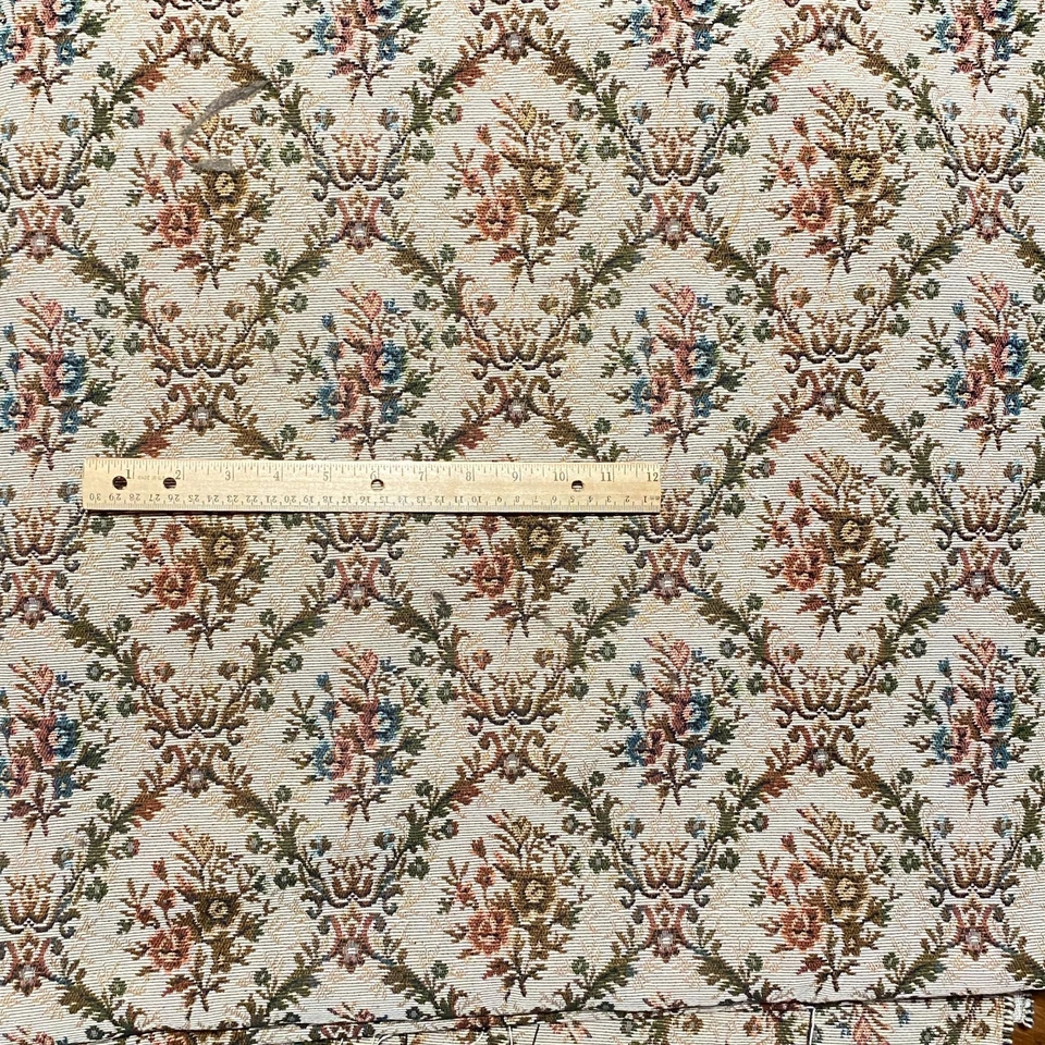 Tapiz de tela de enrejado floral tapizado pesado por comprar Foto 2 de 4